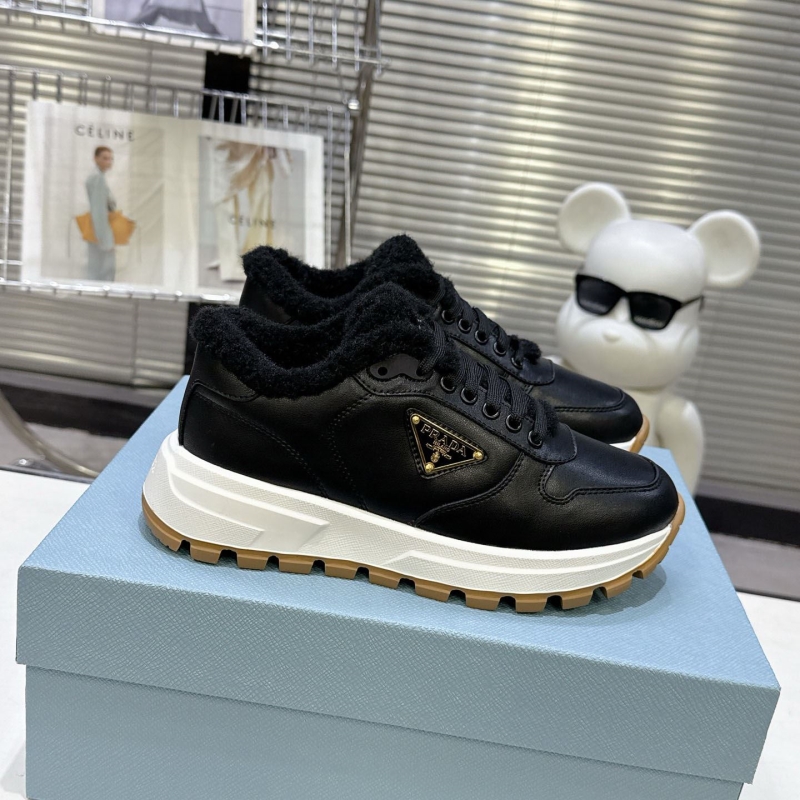 Pra*a sneakers